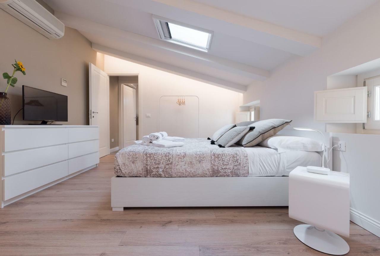 Luxury Apartment In City Center Florence Exterior photo